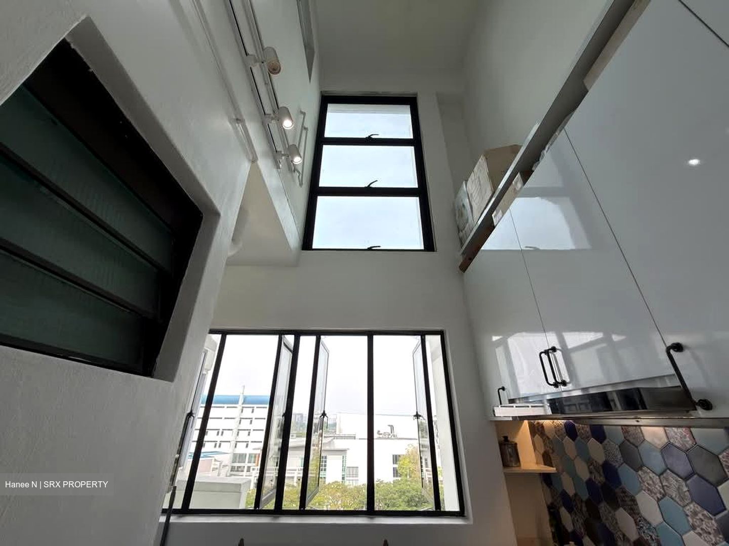 Blk 893 Tampines Avenue 8 (Tampines), HDB Executive #599706171